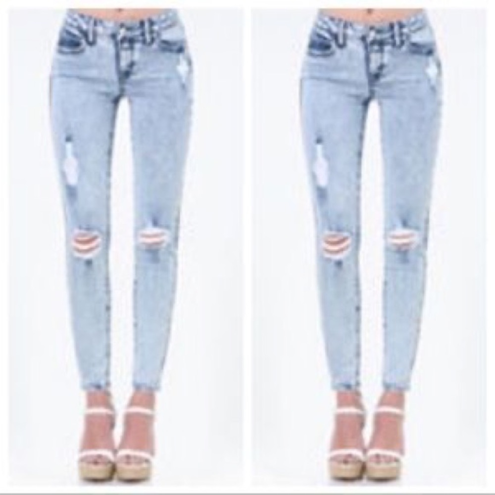 Bebe Ripped Skinny Ankle Jeans (Color Acid Rain )
